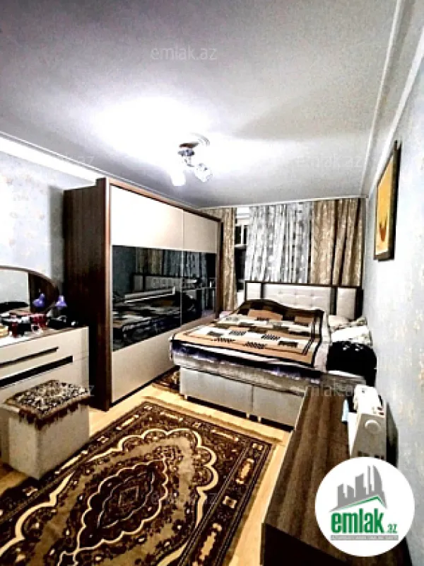 Satılır 2 otaqlı köhnə tikili 60 m²