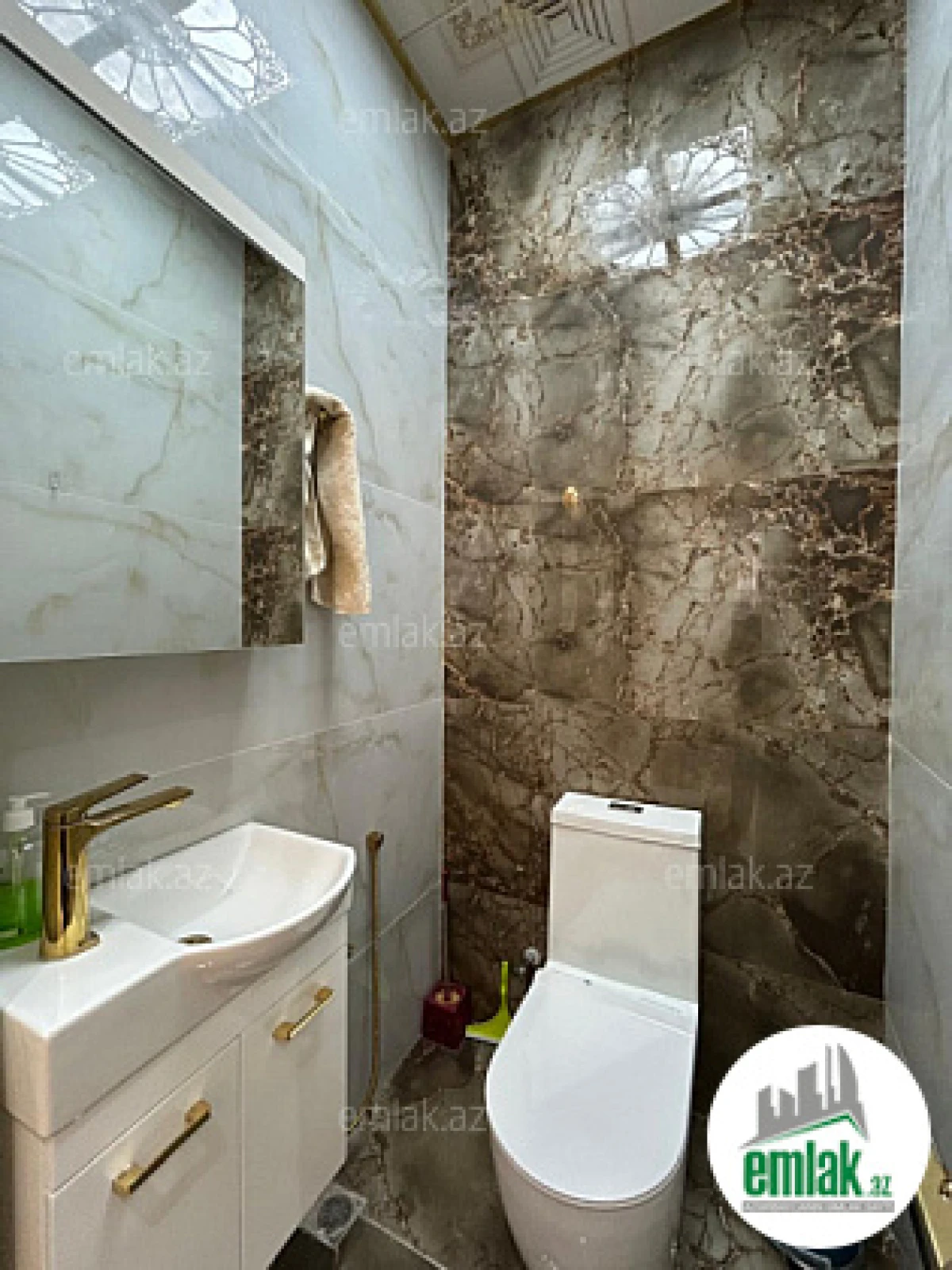 Satılır 3 otaqlı yeni tikili 142 m²