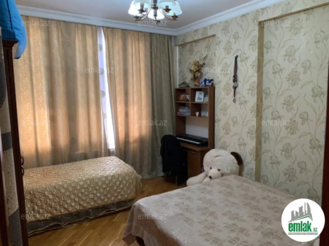 Satılır 3 otaqlı yeni tikili 120 m²