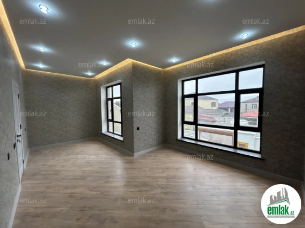 Satılır 5 otaqlı həyət evi 190 m²