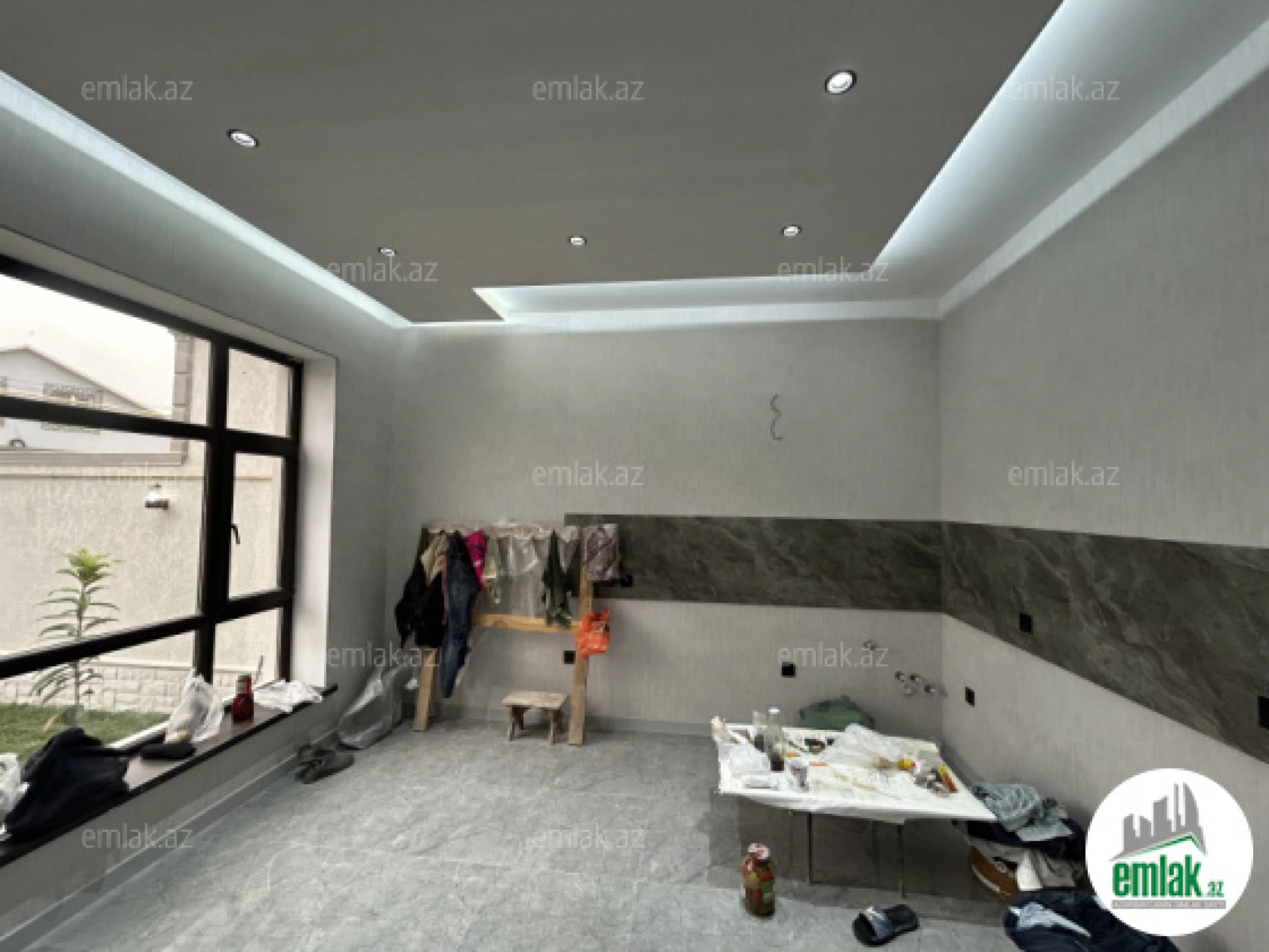 Satılır 5 otaqlı həyət evi 190 m²