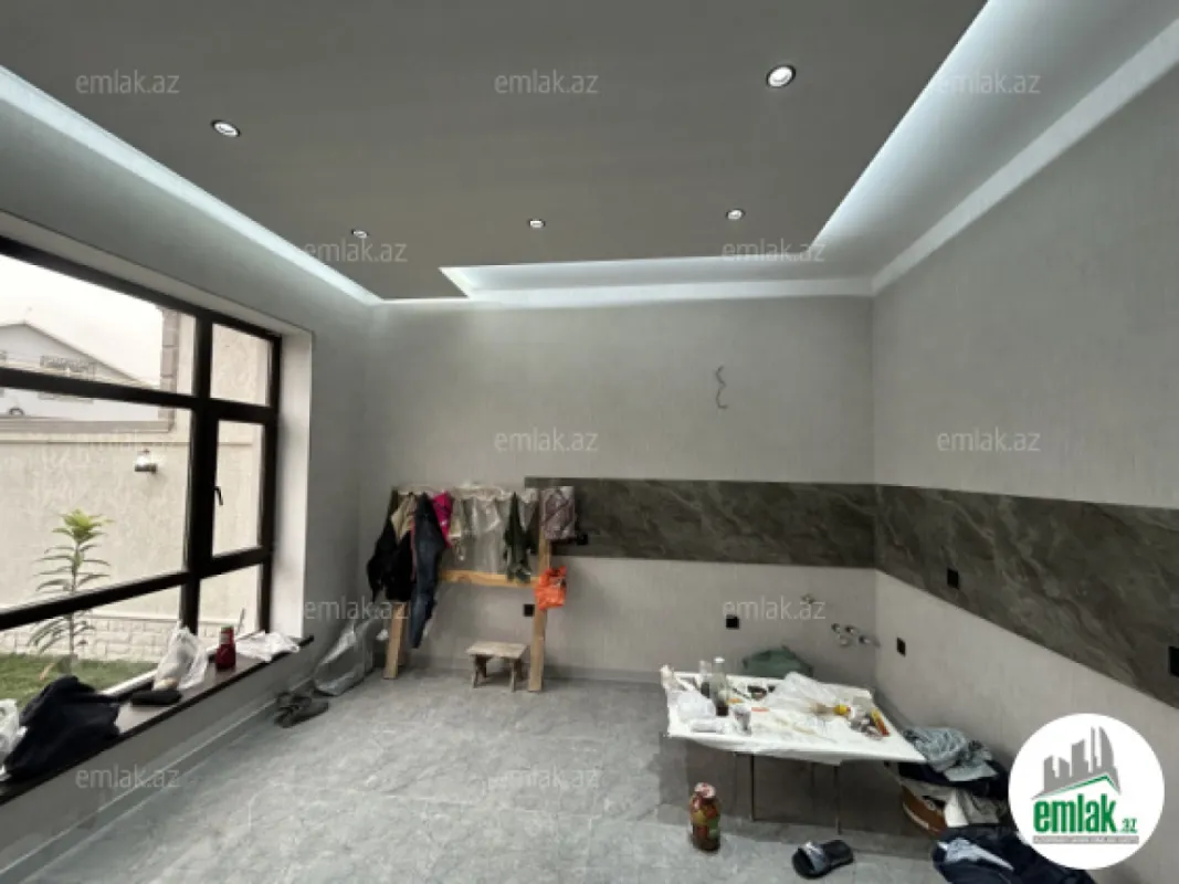 Satılır 5 otaqlı həyət evi 190 m²