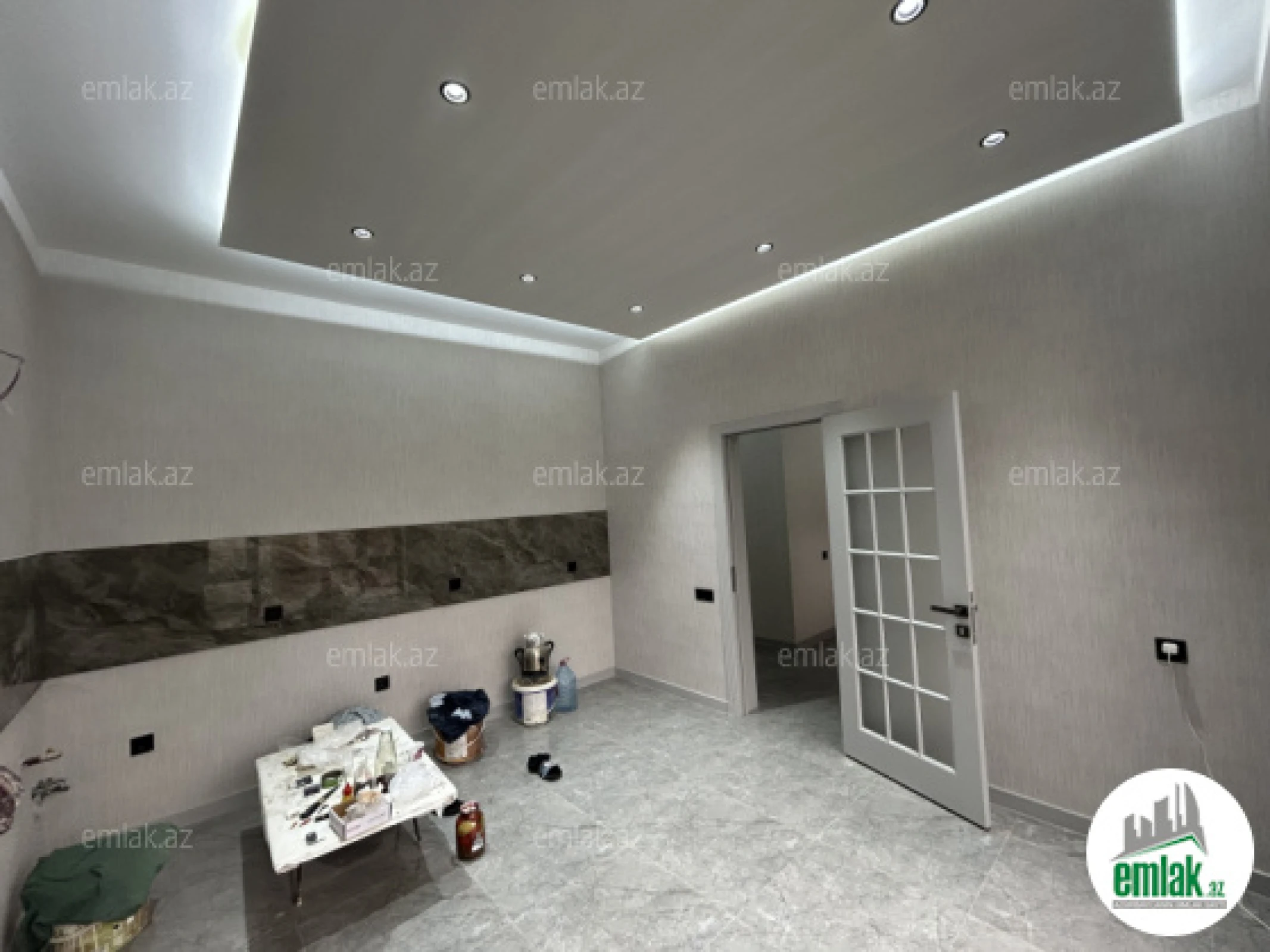 Satılır 5 otaqlı həyət evi 190 m²