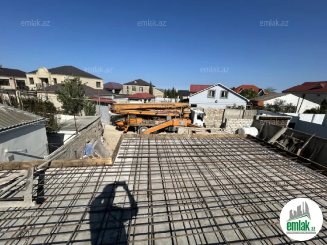 Satılır 5 otaqlı həyət evi 190 m²