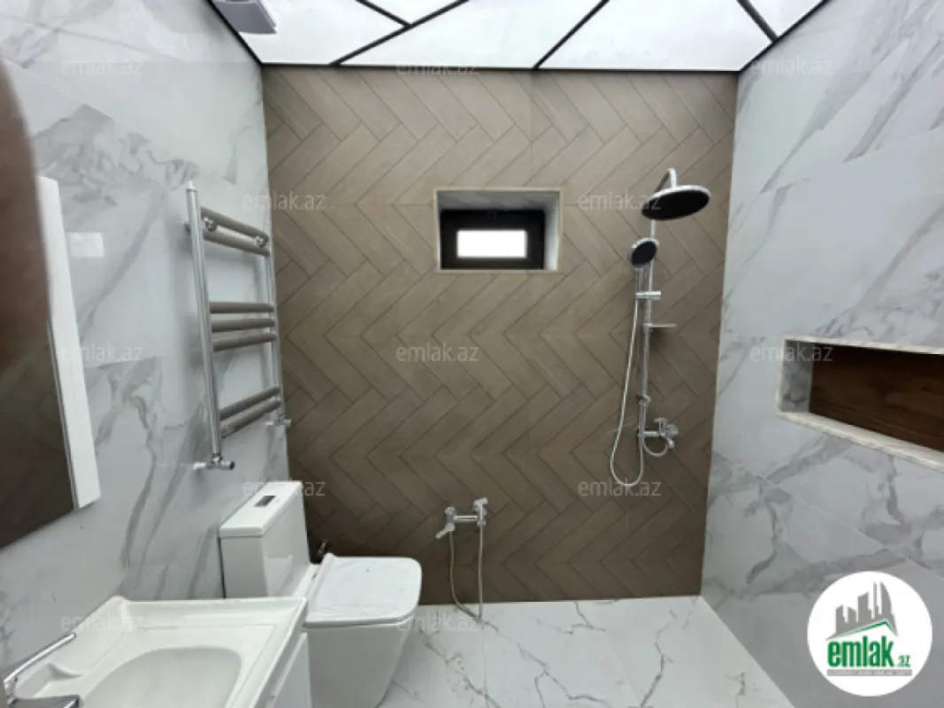 Satılır 5 otaqlı həyət evi 190 m²