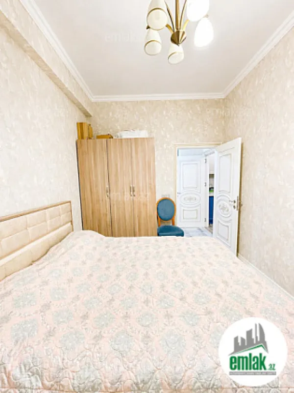 Satılır 3 otaqlı yeni tikili 75 m²