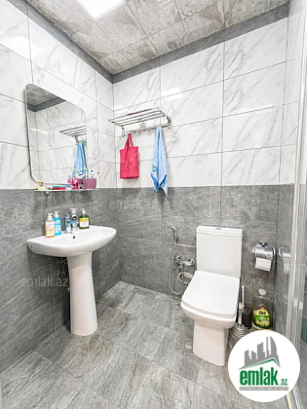 Satılır 3 otaqlı yeni tikili 75 m²