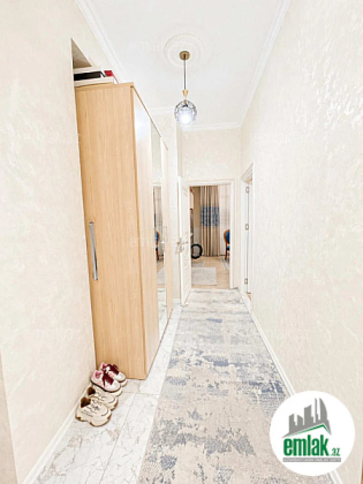 Satılır 3 otaqlı yeni tikili 75 m²