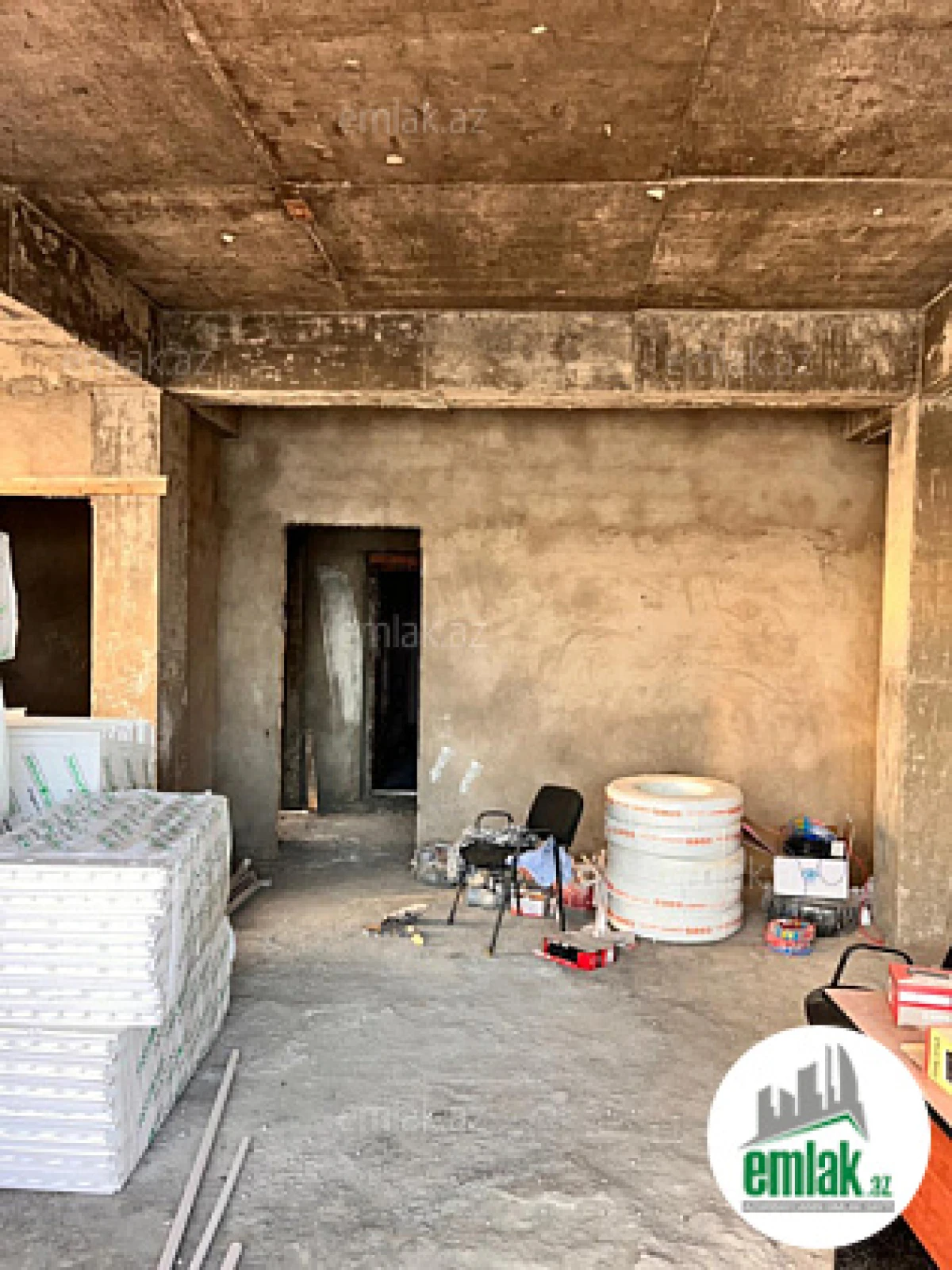 Satılır 3 otaqlı yeni tikili 210 m²