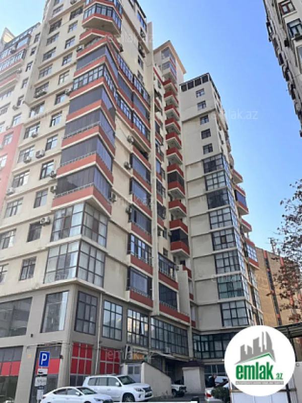 Satılır 3 otaqlı yeni tikili 210 m²