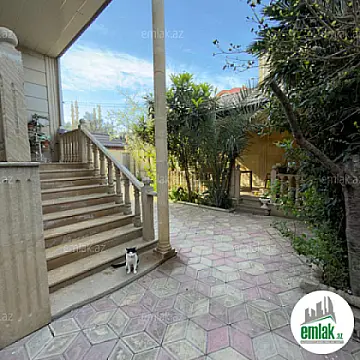 Satılır 9 otaqlı həyət evi 350 m² — Bakı 9 otaq 350.00 m²