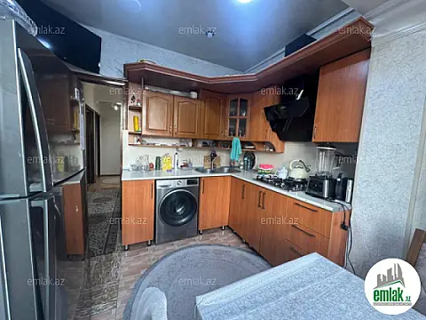 Satılır 4 otaqlı köhnə tikili 105 m²