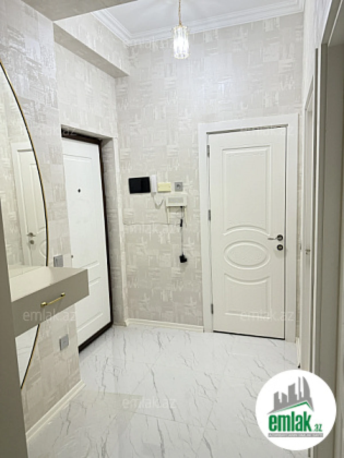 Satılır 3 otaqlı yeni tikili 68 m²