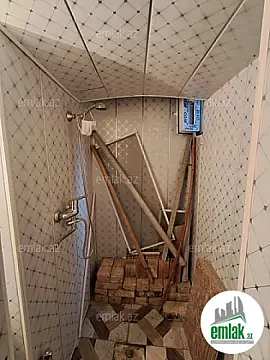 Satılır 1 otaqlı ofis 8 m²