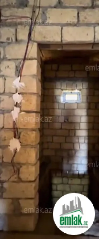 Satılır 8 otaqlı mənzil 168 m²