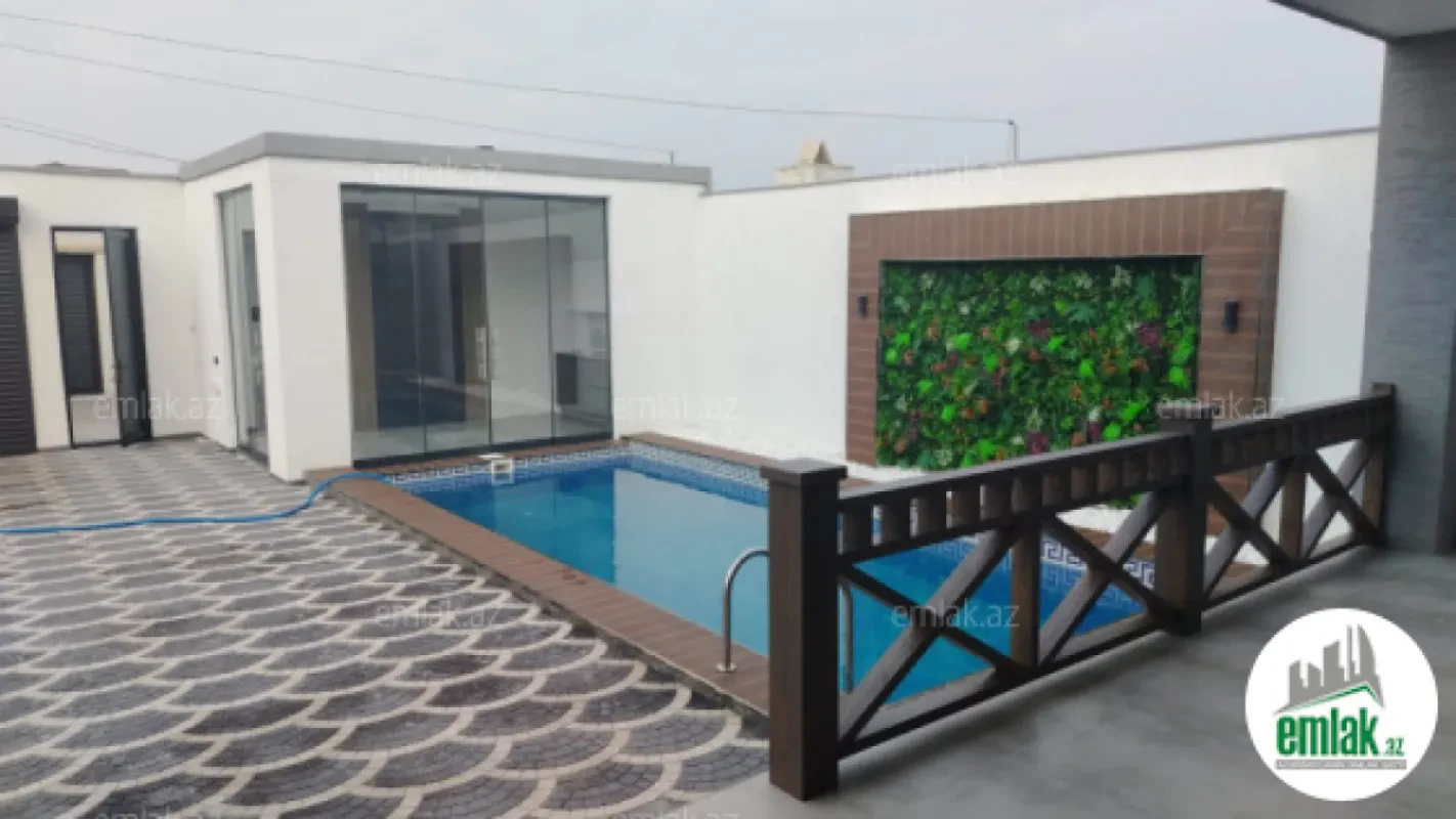 Satılır 4 otaqlı mənzil 160 m²