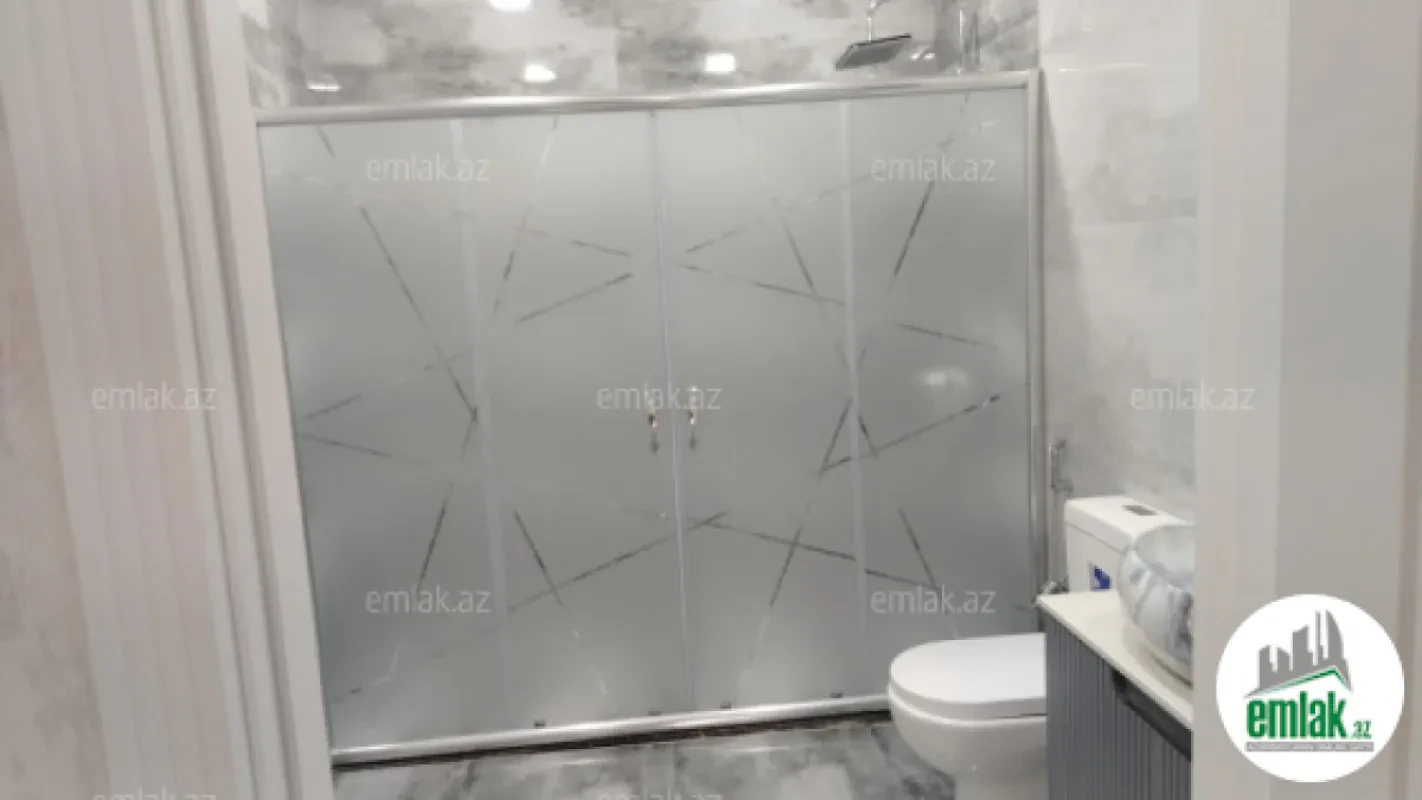 Satılır 4 otaqlı mənzil 160 m²