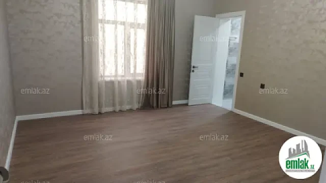 Satılır 4 otaqlı mənzil 160 m²