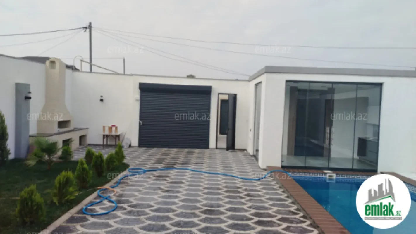 Satılır 4 otaqlı mənzil 160 m²