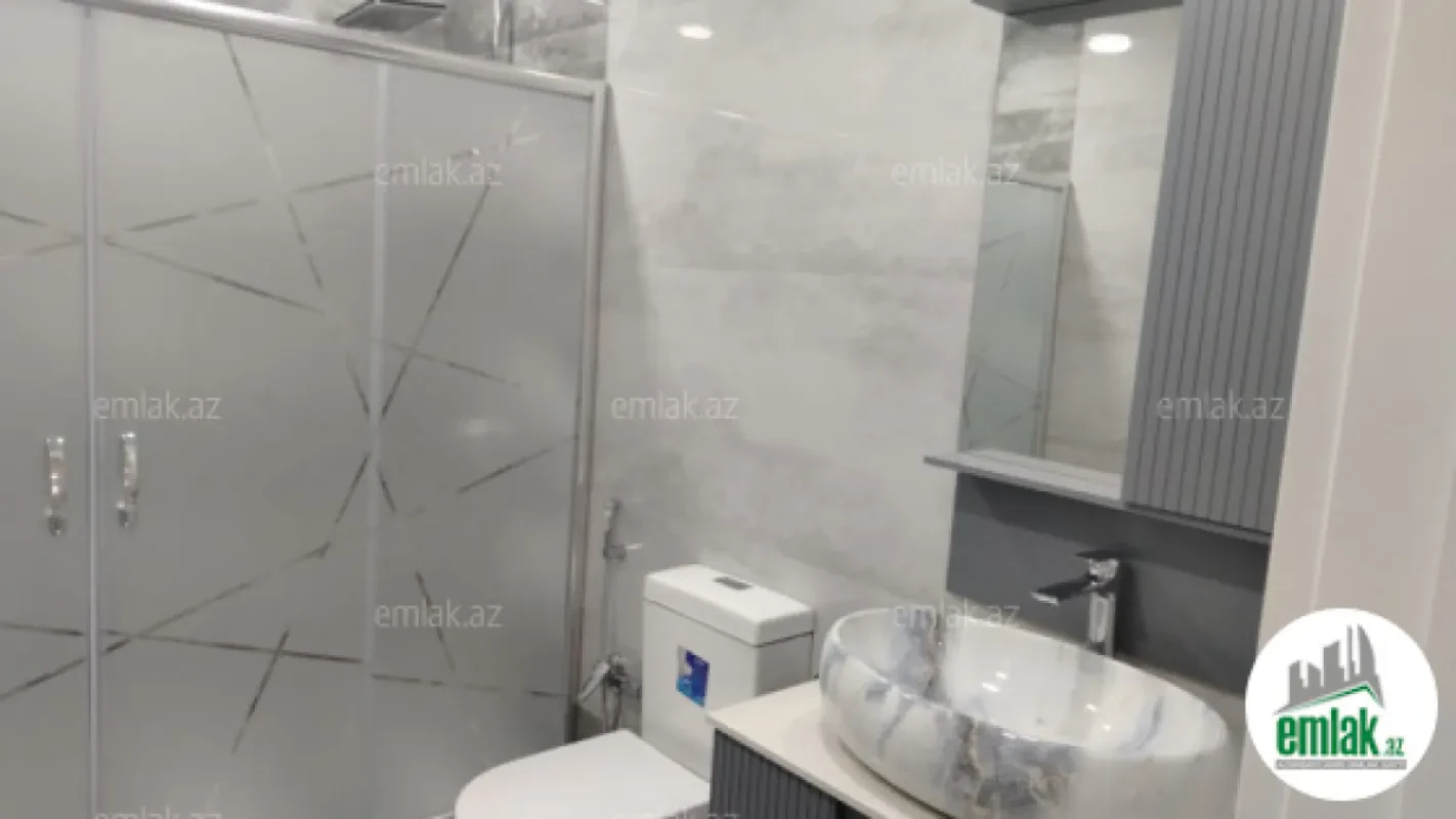 Satılır 4 otaqlı mənzil 160 m²