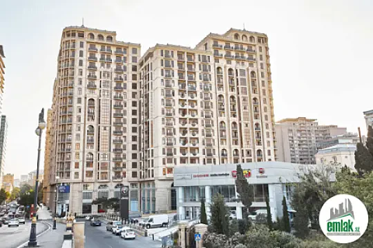 Satılır 4 otaqlı yeni tikili 220 m² — Bakı 4 otaq 220.00 m²