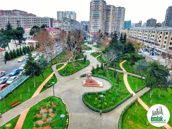 Satılır 3 otaqlı köhnə tikili 90 m²