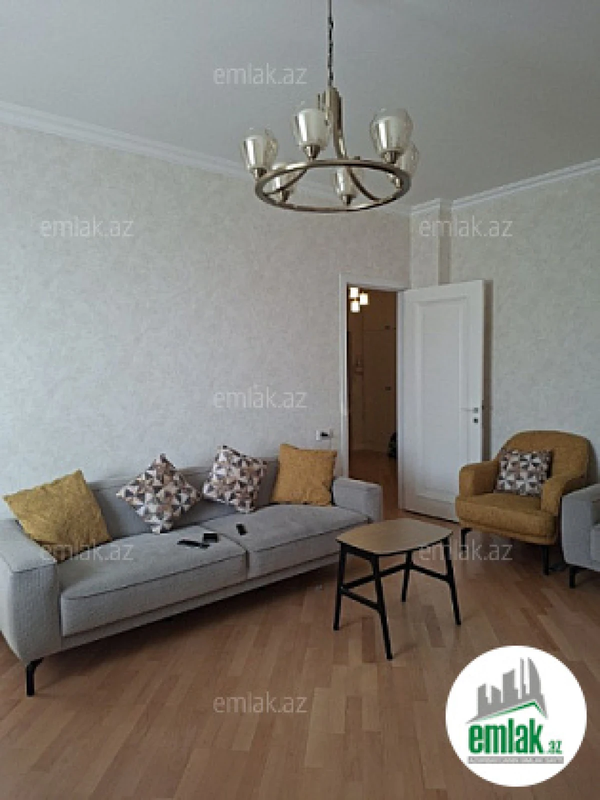 Satılır 3 otaqlı yeni tikili 110 m²