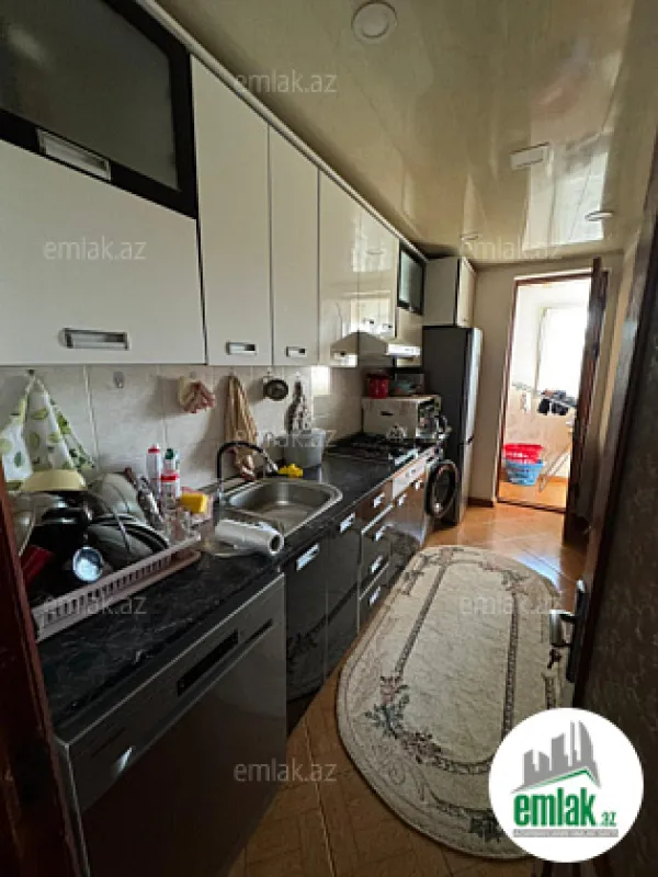 Satılır 3 otaqlı köhnə tikili 60 m²