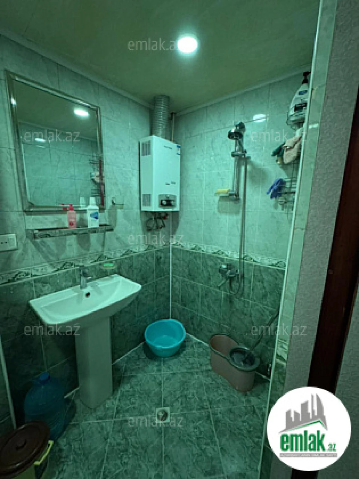 Satılır 3 otaqlı köhnə tikili 60 m²
