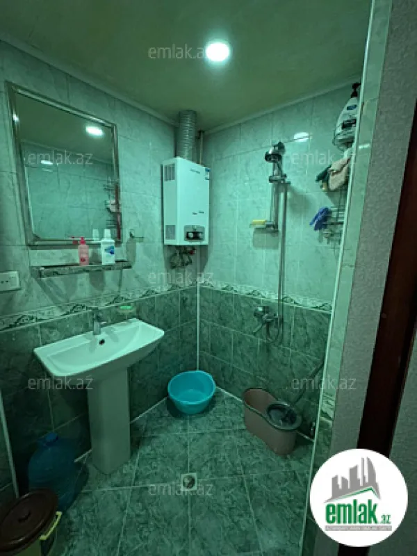 Satılır 3 otaqlı köhnə tikili 60 m²