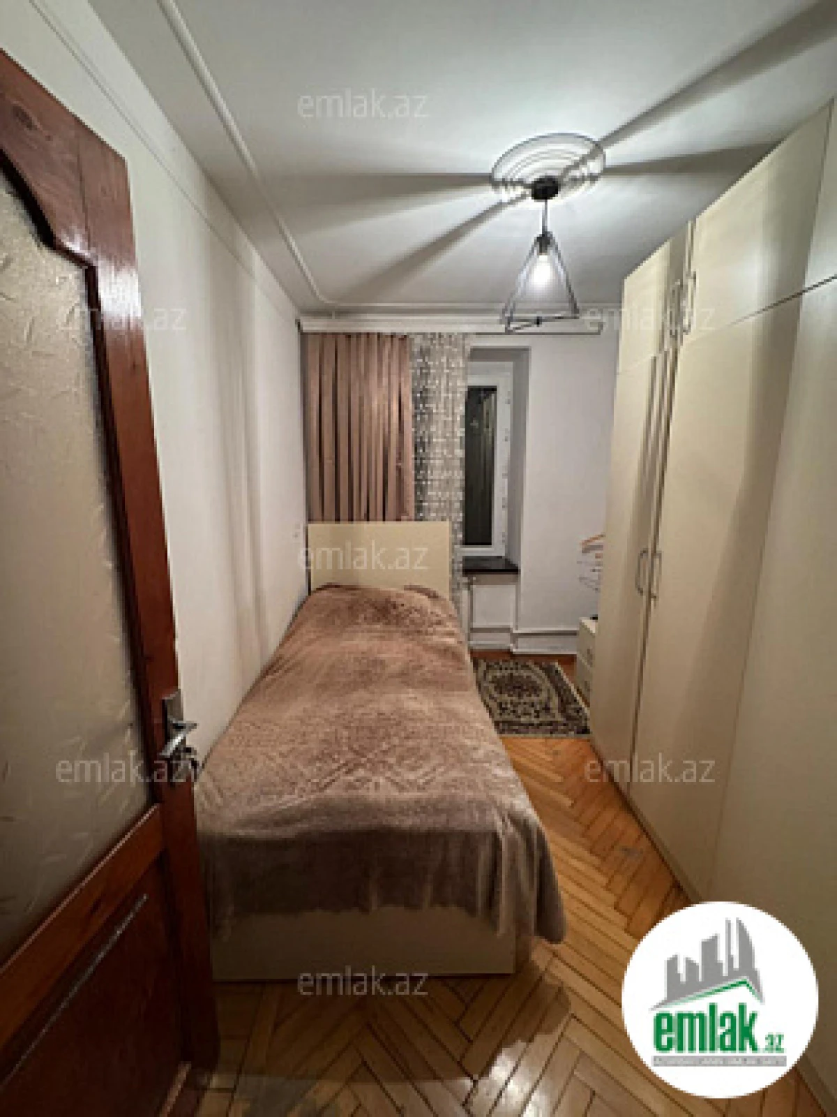 Satılır 3 otaqlı köhnə tikili 60 m²
