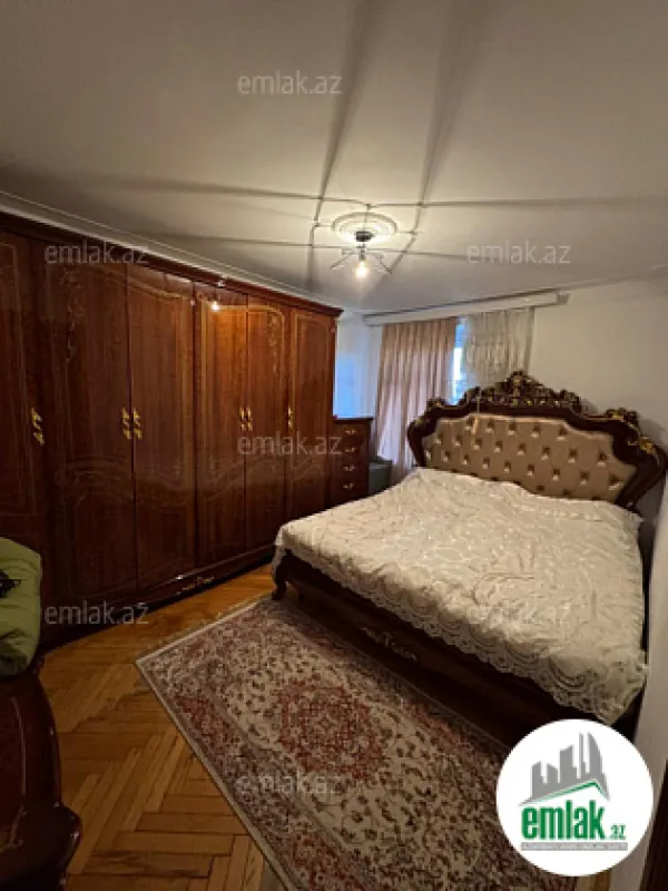 Satılır 3 otaqlı köhnə tikili 60 m²