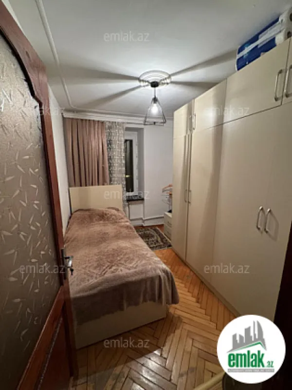 Satılır 3 otaqlı köhnə tikili 60 m²
