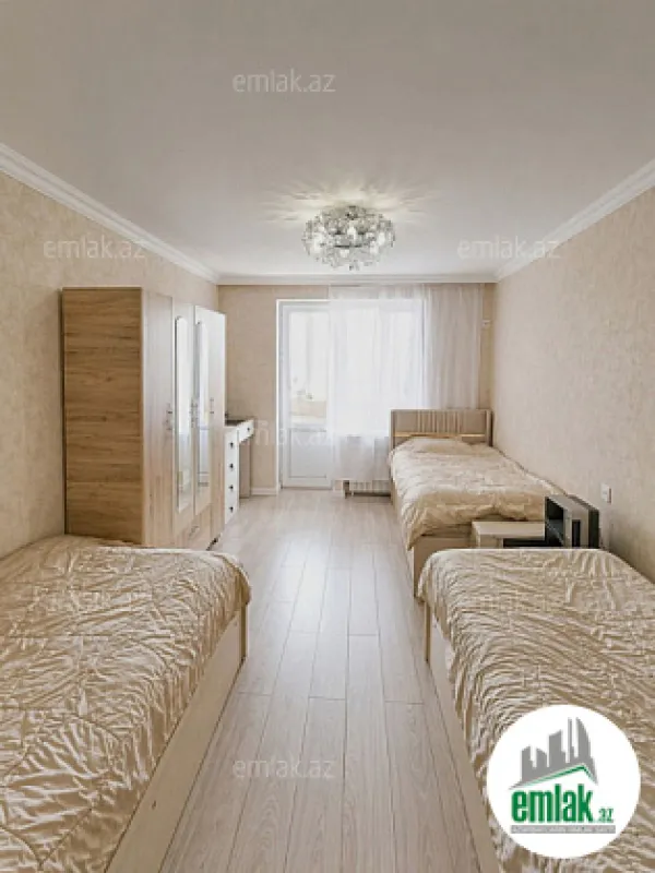 Satılır 3 otaqlı köhnə tikili 75 m²