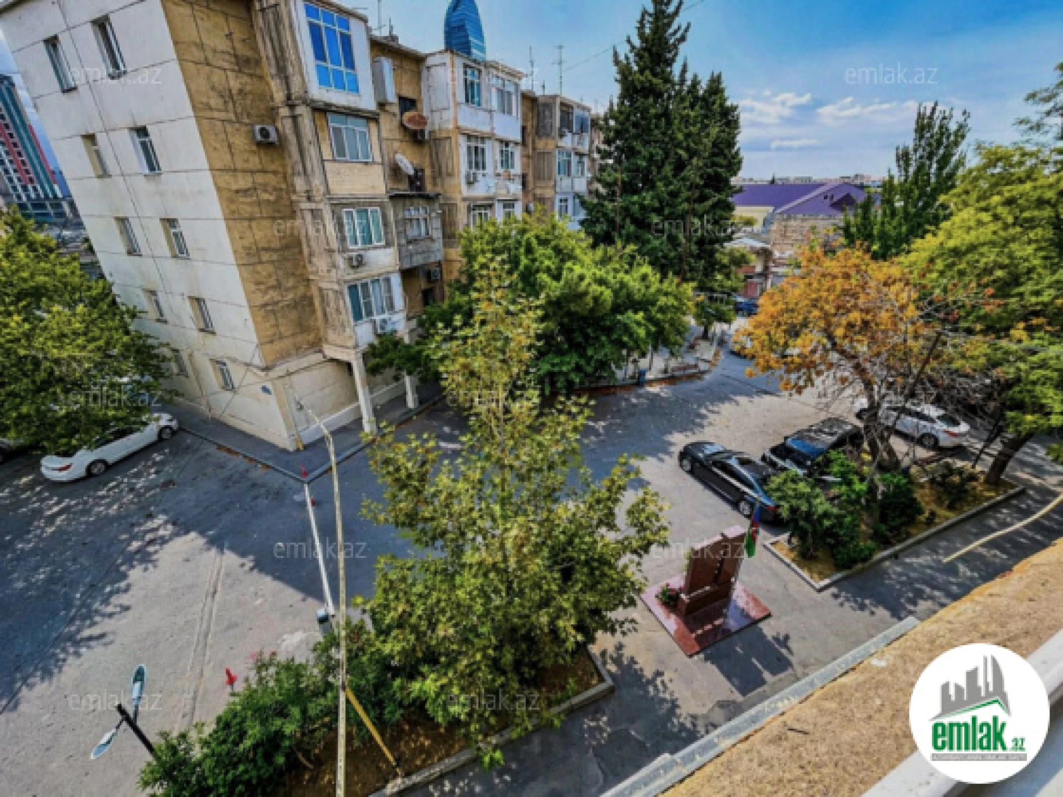 Satılır 3 otaqlı köhnə tikili 75 m²