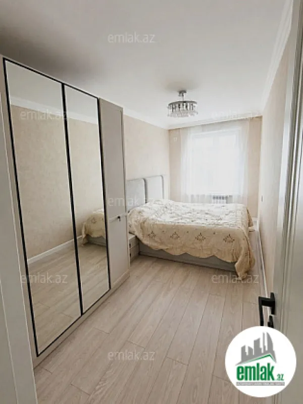Satılır 3 otaqlı köhnə tikili 75 m²