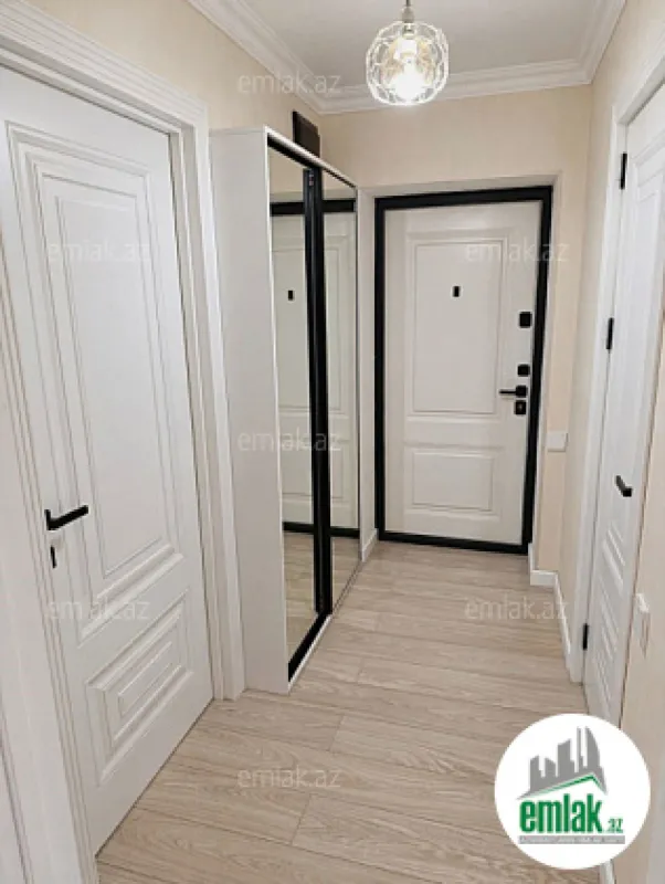 Satılır 3 otaqlı köhnə tikili 75 m²