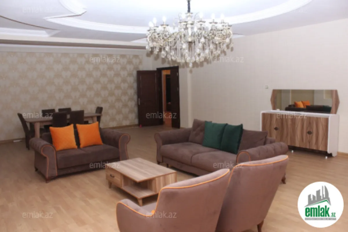 Satılır 4 otaqlı yeni tikili 220 m²