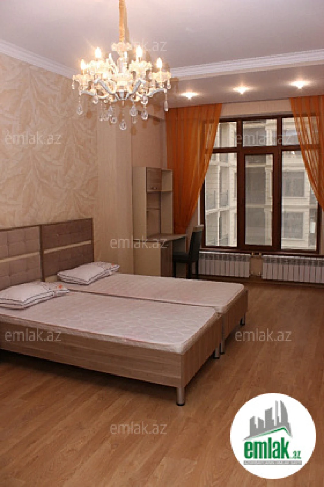 Satılır 4 otaqlı yeni tikili 220 m²