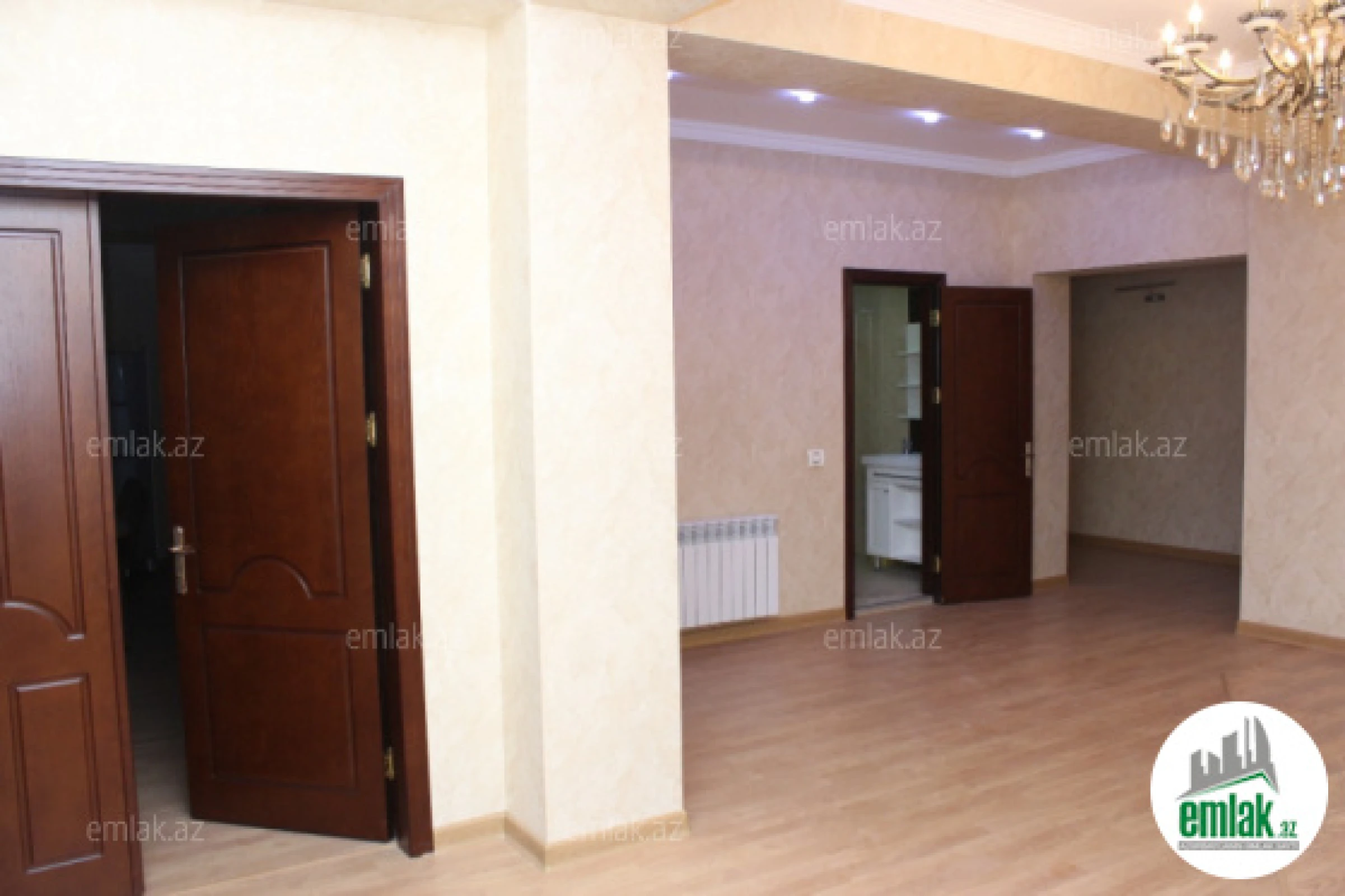 Satılır 4 otaqlı yeni tikili 220 m²
