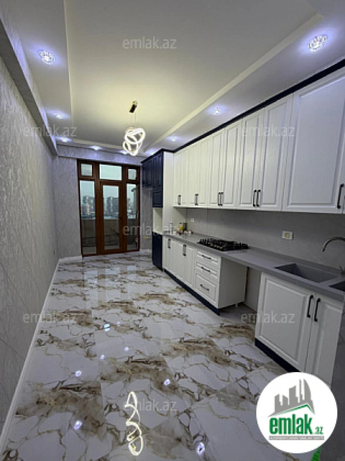 Satılır 4 otaqlı yeni tikili 129 m²