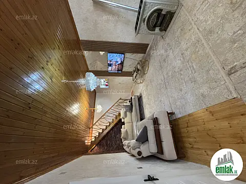 Satılır 6 otaqlı həyət evi 200 m²