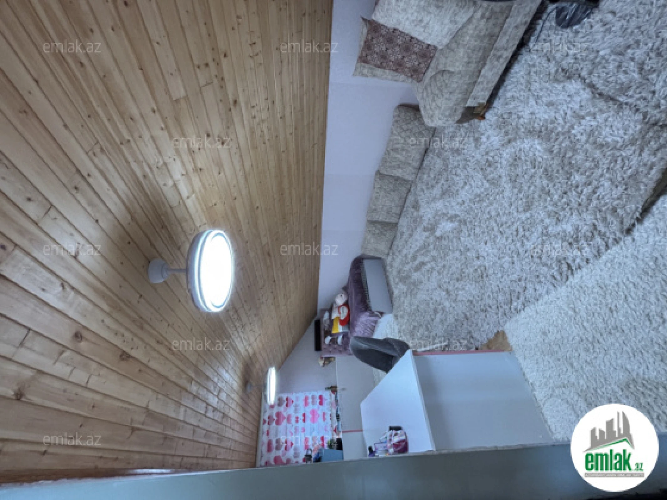 Satılır 6 otaqlı həyət evi 200 m²