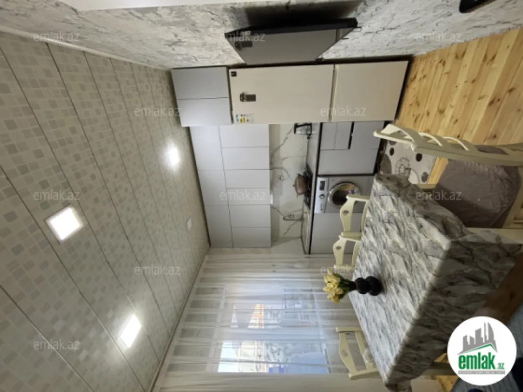 Satılır 6 otaqlı həyət evi 200 m²