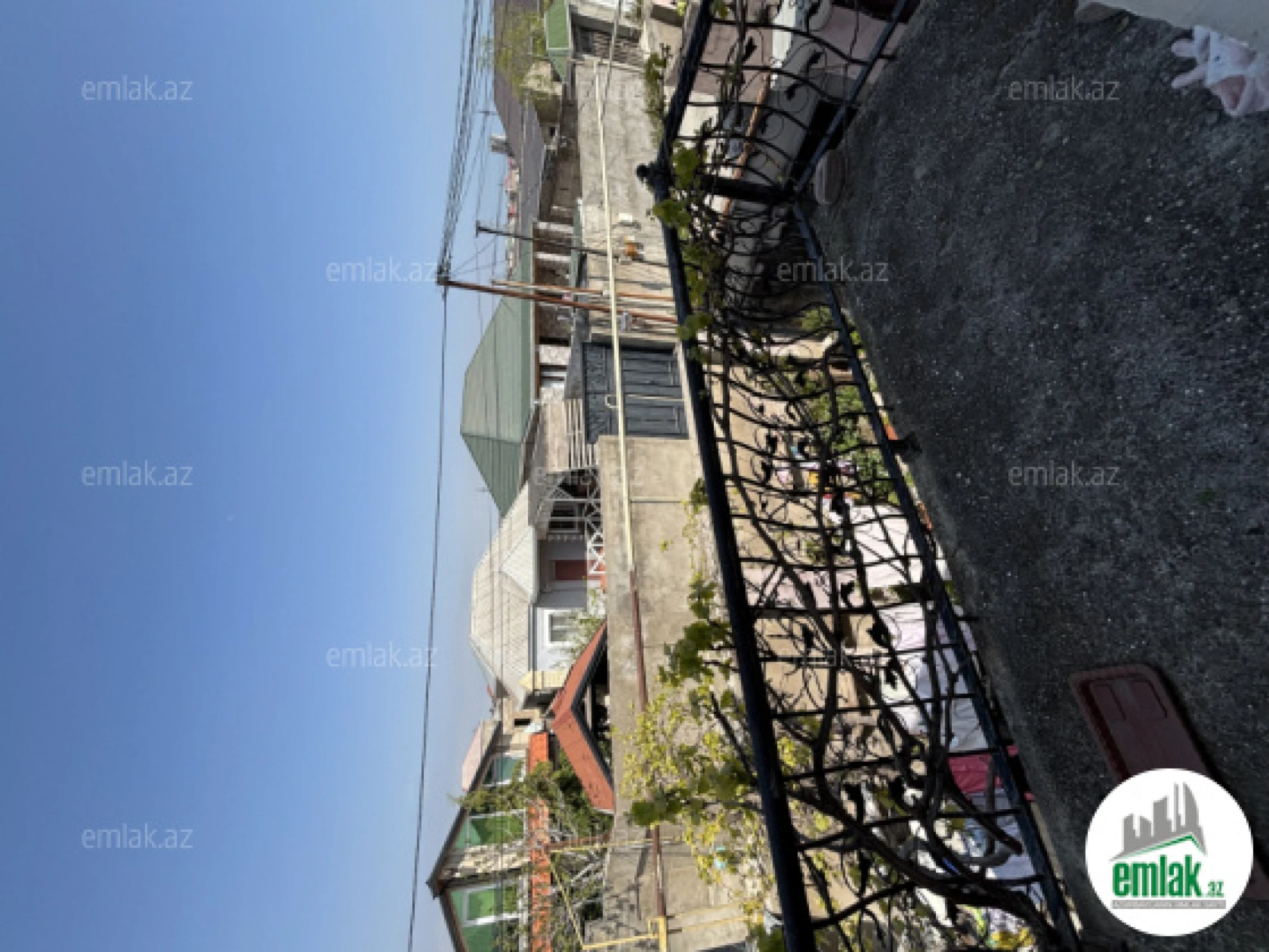 Satılır 6 otaqlı həyət evi 200 m²