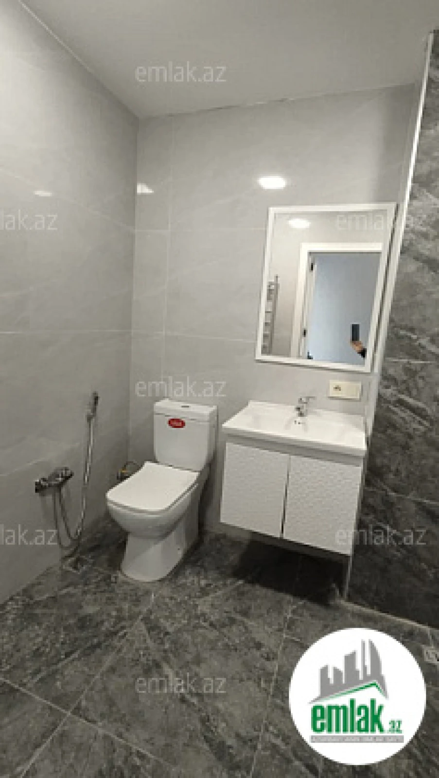 Satılır 3 otaqlı yeni tikili 88.4 m²