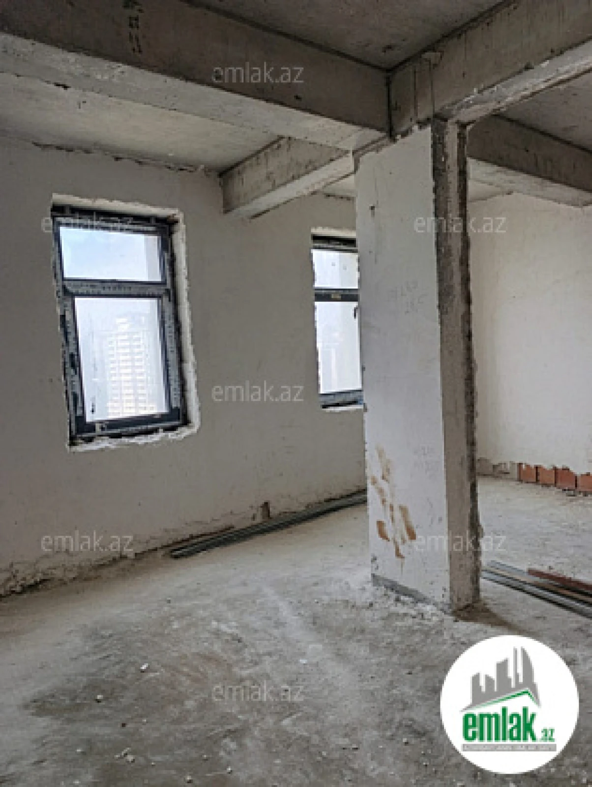 Satılır 3 otaqlı yeni tikili 125 m²