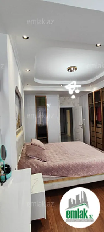 Satılır 3 otaqlı yeni tikili 115 m²