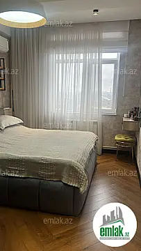 Satılır 3 otaqlı yeni tikili 75.5 m²
