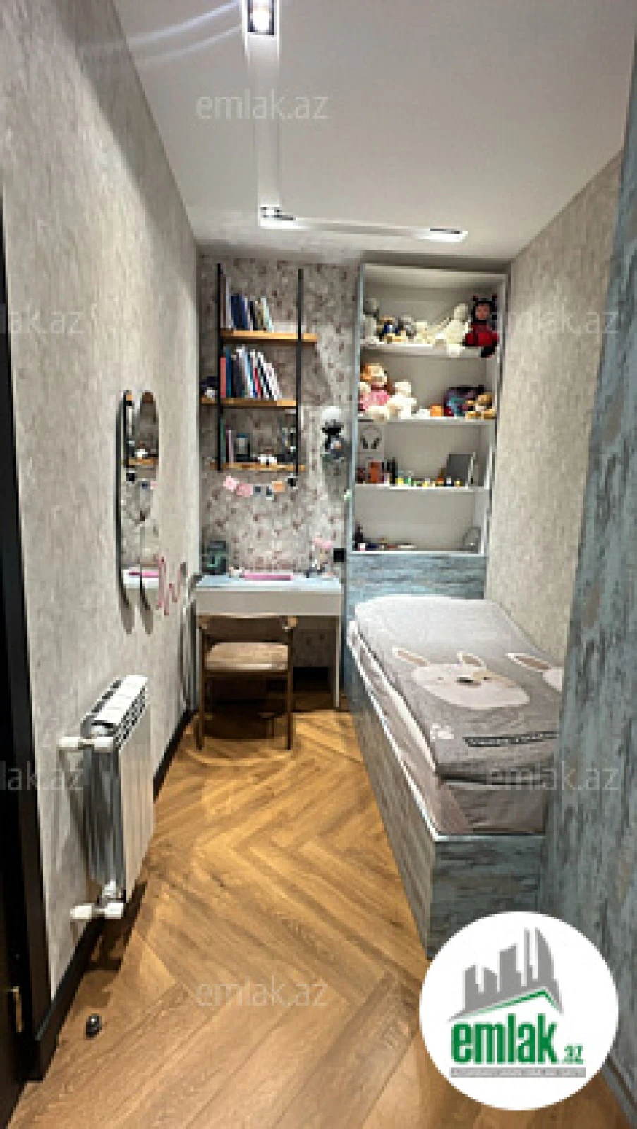 Satılır 3 otaqlı yeni tikili 75.5 m²